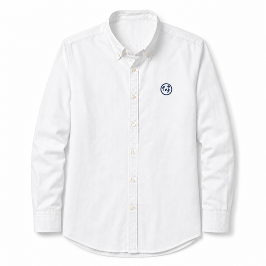 Camisa blanca LaPanda de manga larga con cuello abotonado y logo de panda en el pecho, vista frontal.