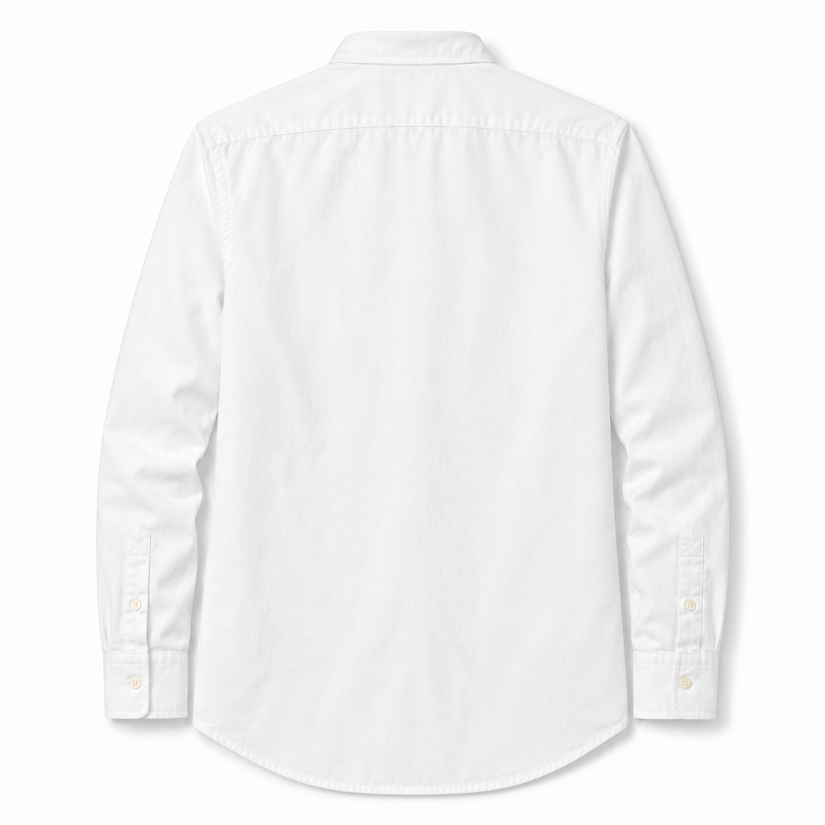 Camisa blanca LaPanda de manga larga con bajo redondeado, vista trasera.
