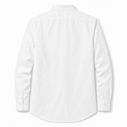Camisa blanca LaPanda de manga larga con bajo redondeado, vista trasera.