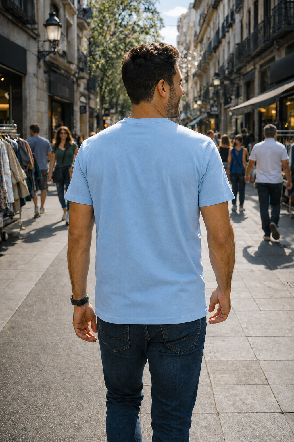 camiseta_azul_bordada_trasera