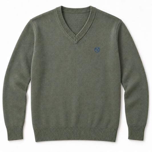 Jersey verde de LaPanda con cuello de pico y pequeño logo bordado azul, vista frontal